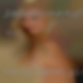 Horny women pissing other
