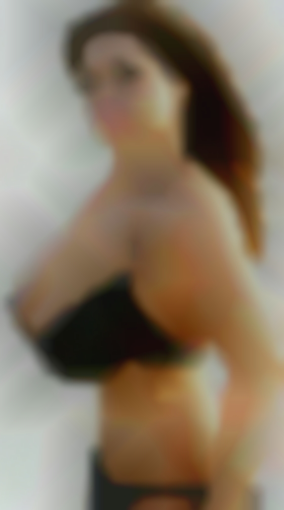 Uninhibited and enjoys swingers good looking company from Canada.
